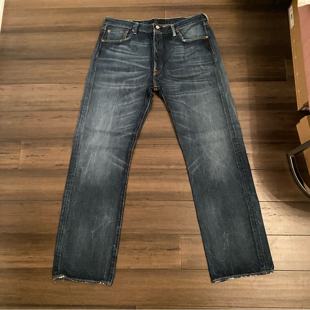 MENS LEVIS 501 CLASSIC JEANS